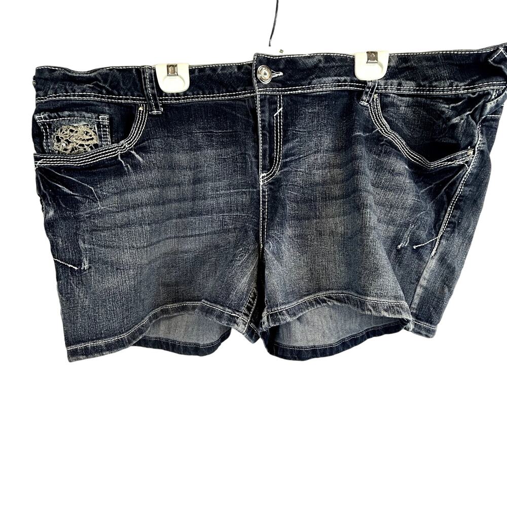 SKU2580 Short & Sexy Series Women's Size 24 Grunge Denim Mom Jean Shorts